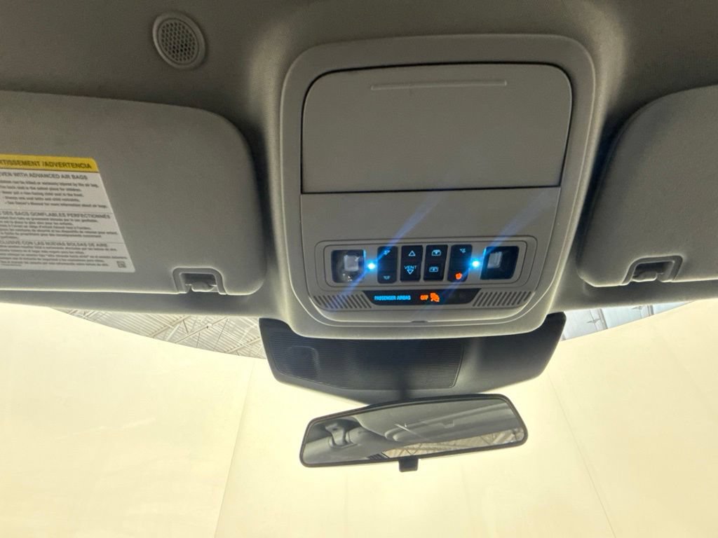 Used 2023 Ford Explorer XLT w/ Equipment Group 202A AWD/4WD image 34