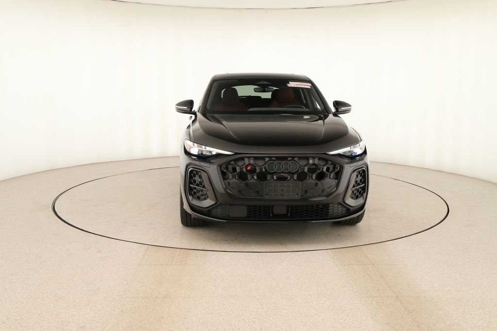 Certified 2025 Audi SQ5 Prestige image 11