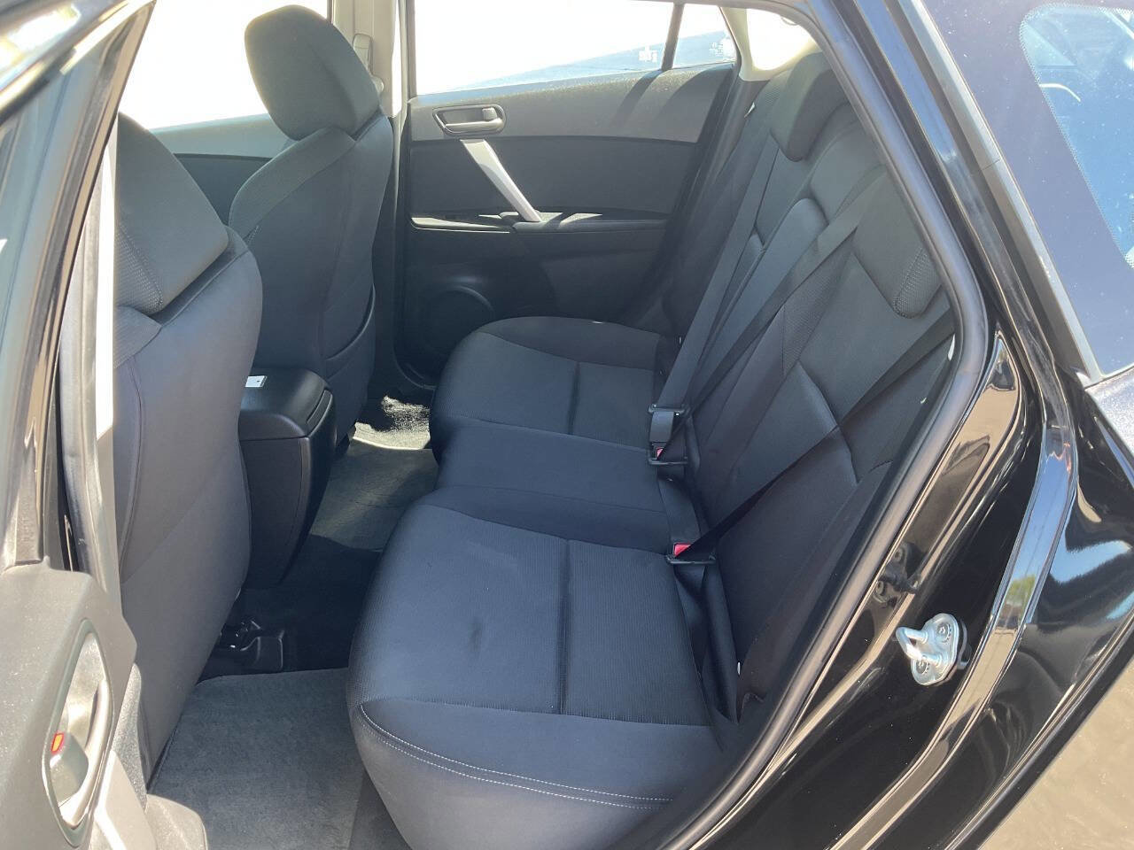 Used 2010 MAZDA MAZDA3 s Sport FWD image 25