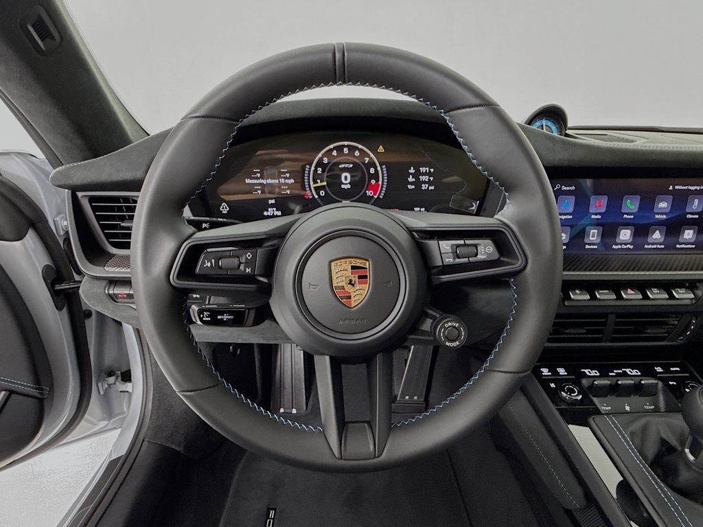 Used 2026 Porsche 911 GT3 RWD image 15