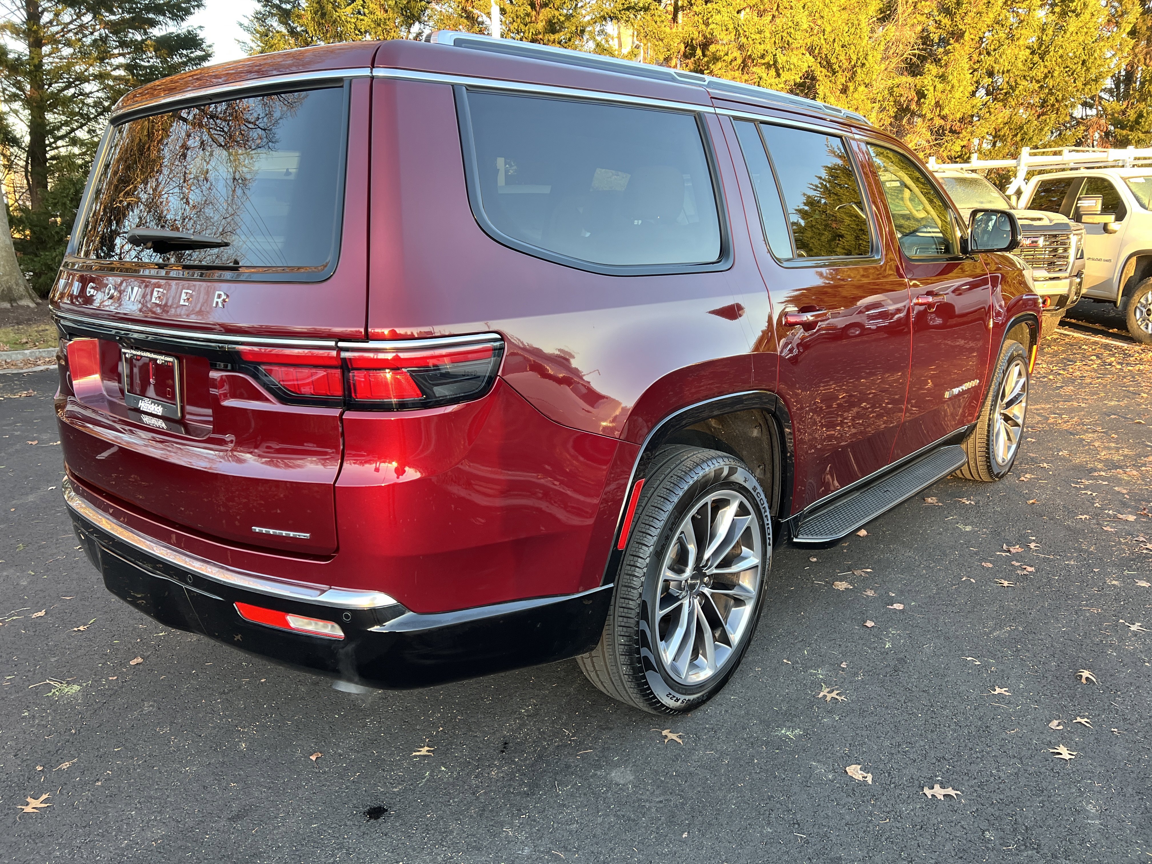 Used 2024 Jeep Wagoneer Series II w/ Premium Group I image 11