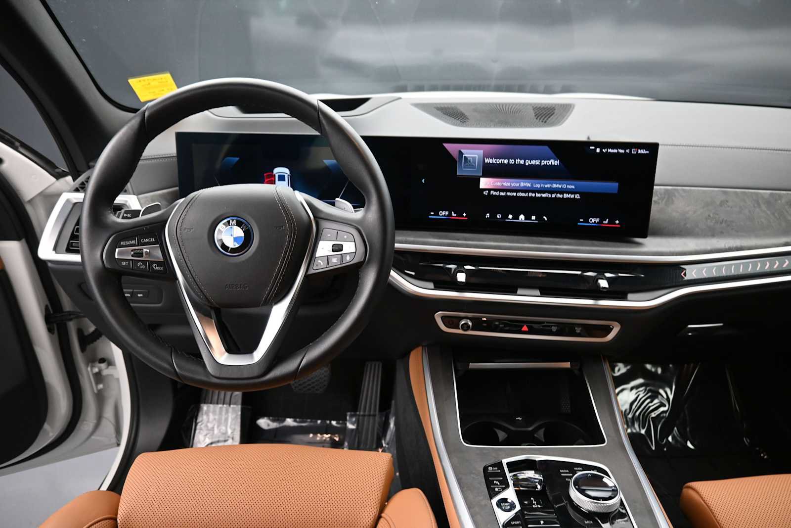 Used 2025 BMW X5 xDrive50e w/ Executive Package AWD/4WD image 15