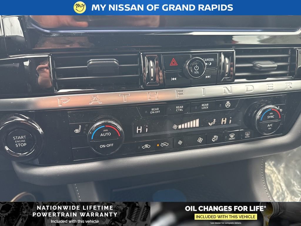 New 2026 Nissan Pathfinder SL AWD/4WD image 17