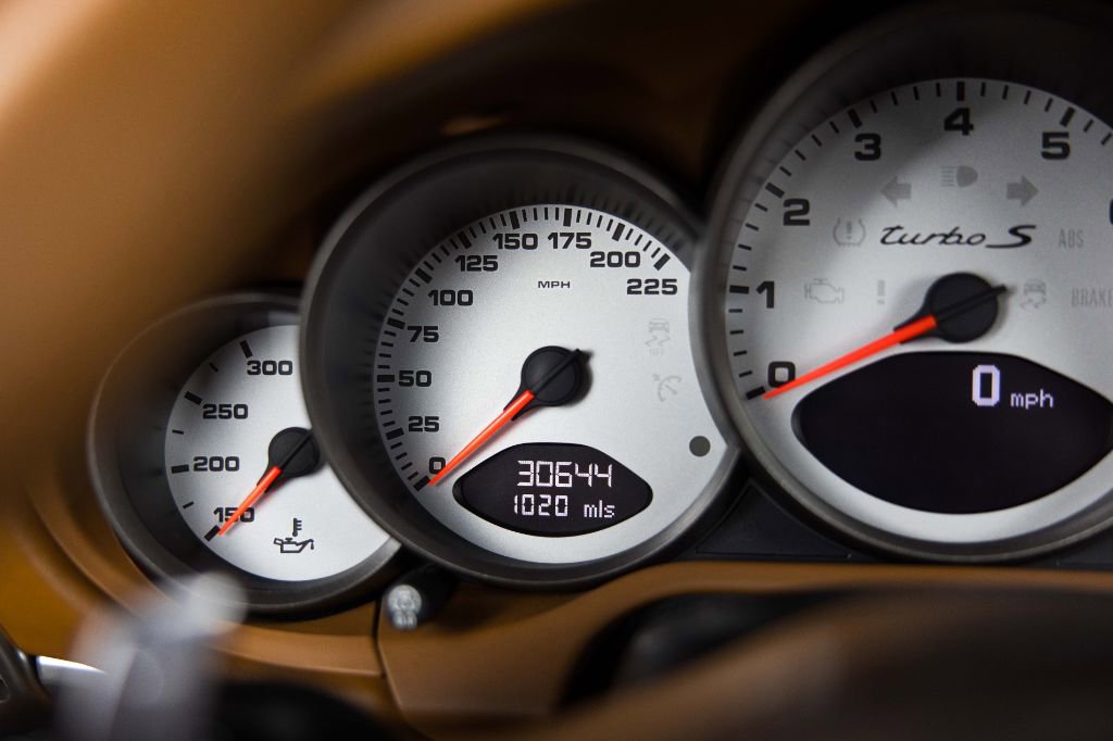 Used 2011 Porsche 911 Turbo S image 25