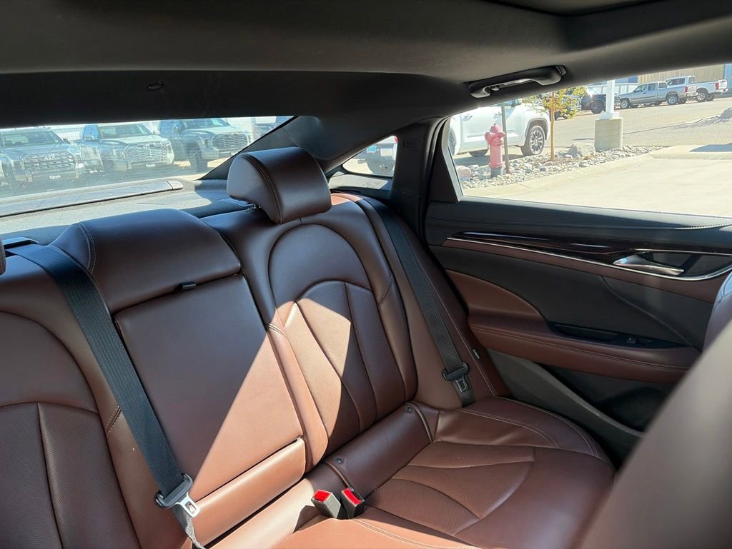Used 2018 Buick LaCrosse Avenir w/ Driver Confidence Package #2 FWD image 13