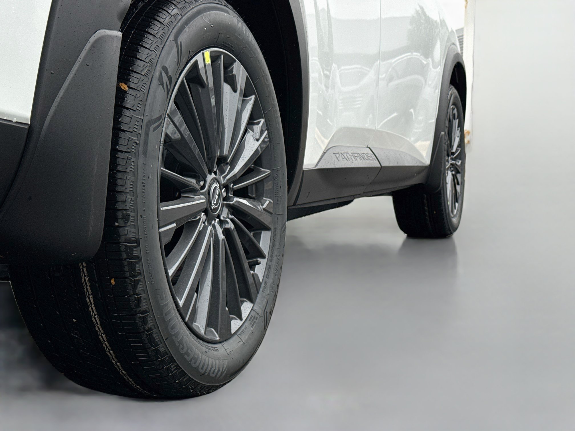 New 2026 Nissan Pathfinder SL AWD/4WD image 17