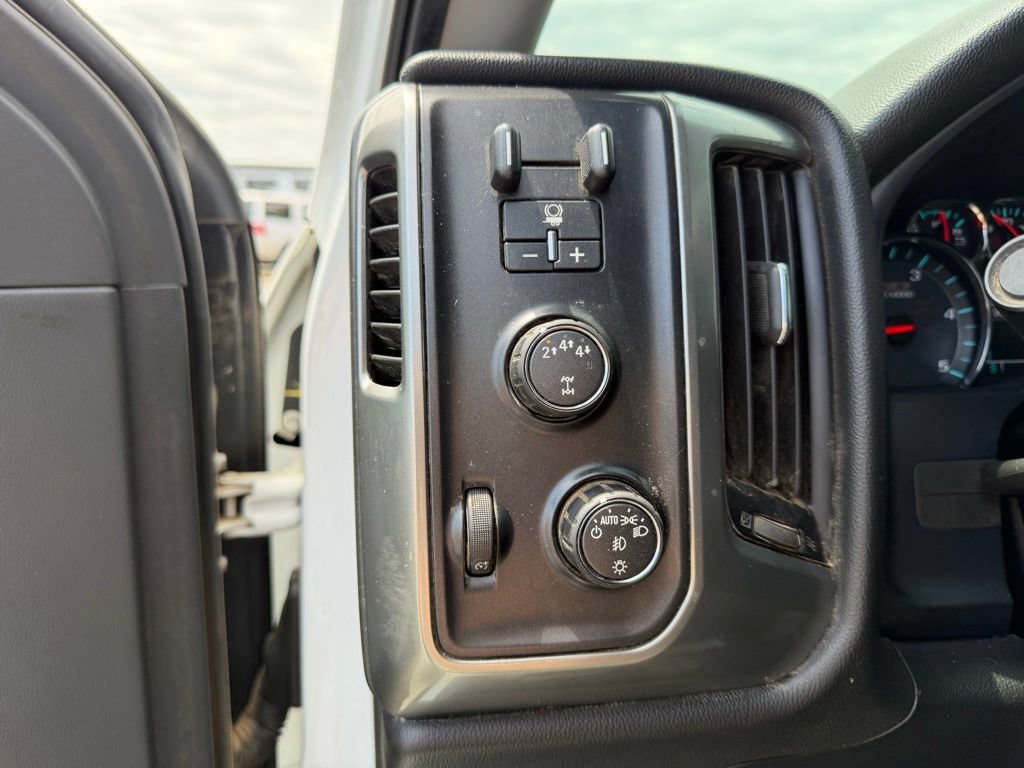 Used 2019 Chevrolet Silverado 2500 LT w/ LT Convenience Package AWD/4WD image 16