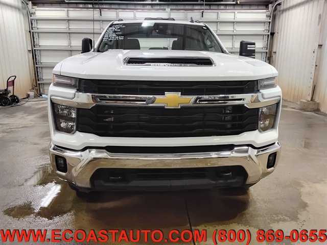 Used 2024 Chevrolet Silverado 3500 LT w/ Convenience Package AWD/4WD image 7