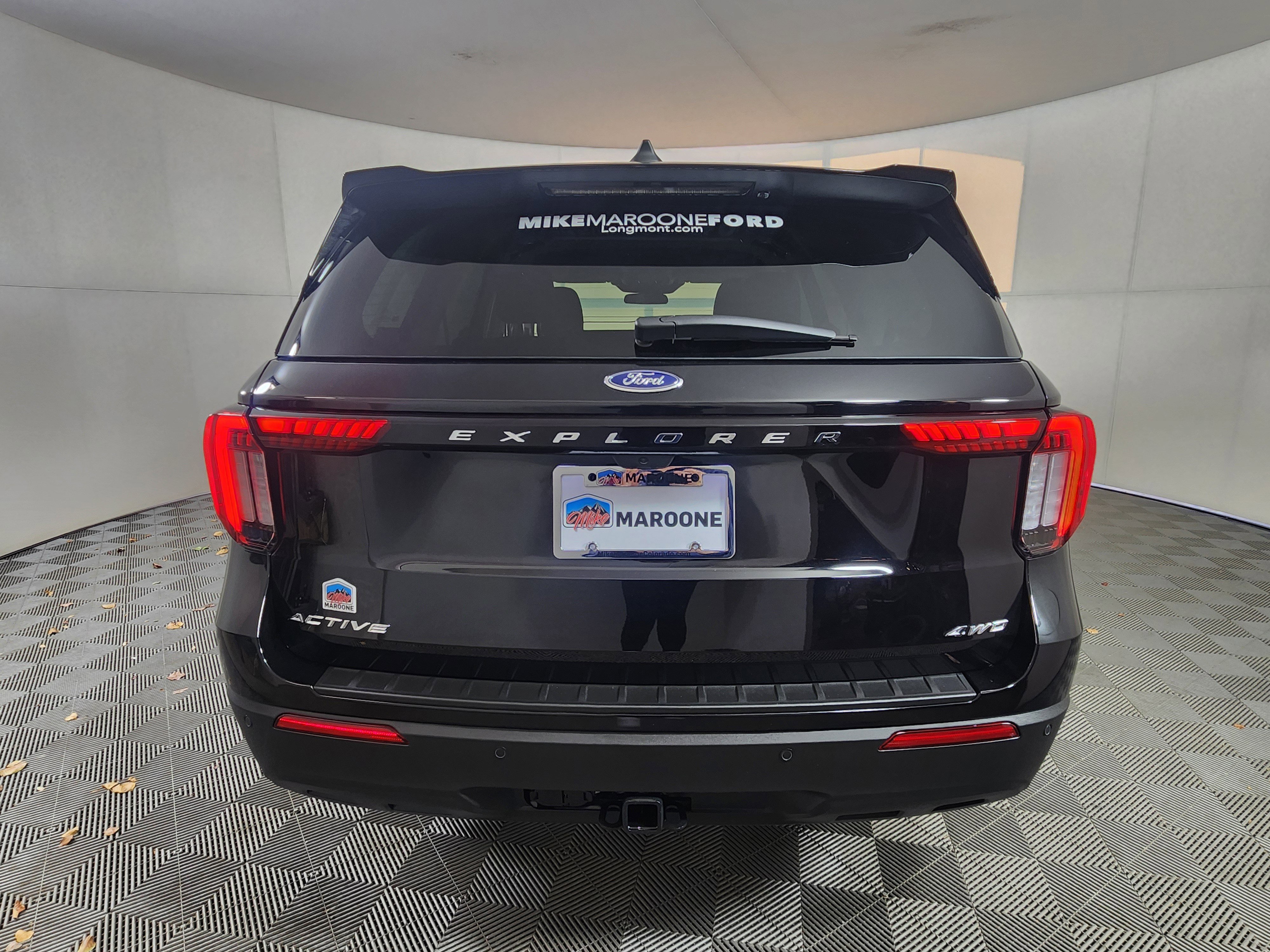 Used 2025 Ford Explorer Active image 5