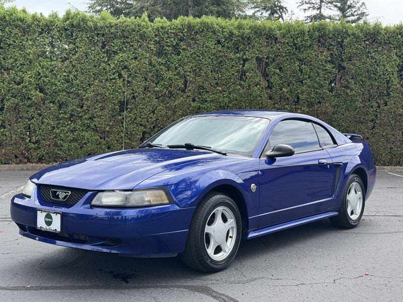 Used 2004 Ford Mustang Coupe RWD image 1