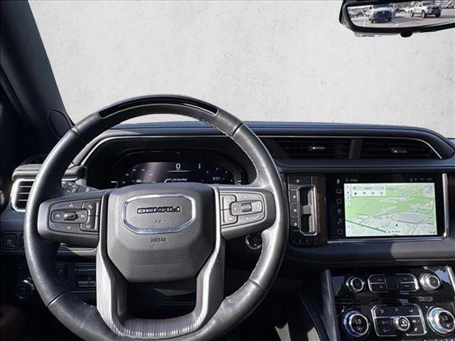 Used 2023 GMC Yukon Denali Ultimate AWD/4WD image 16
