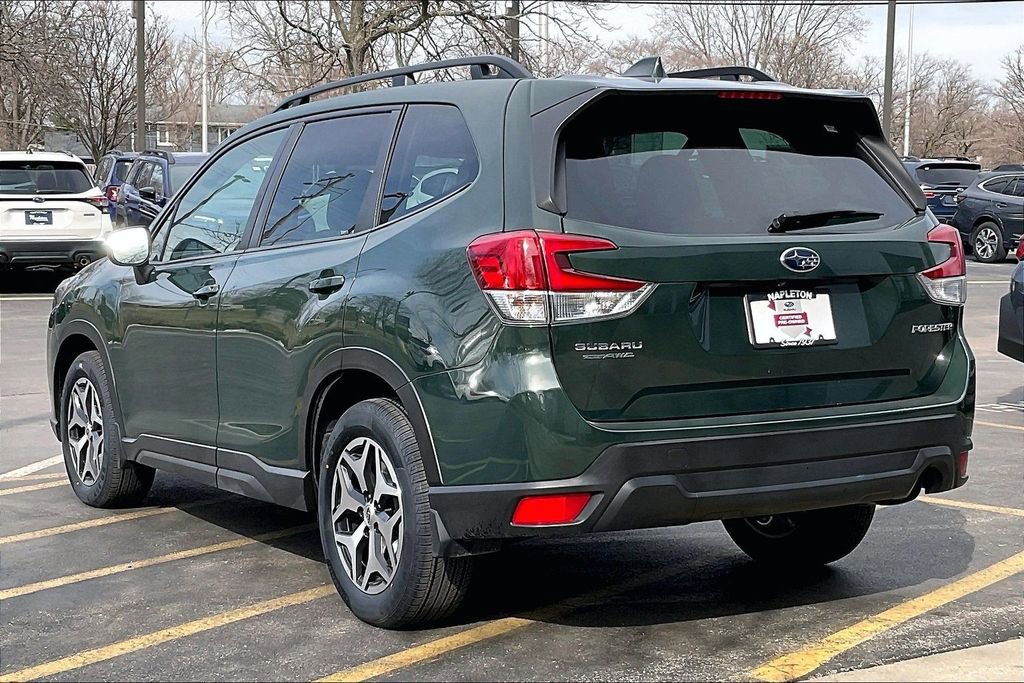 Used 2023 Subaru Forester Premium AWD/4WD image 13