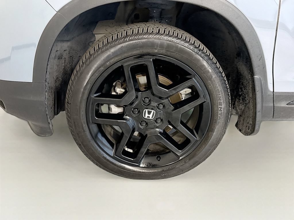 Certified 2025 Honda Passport Black Edition image 30