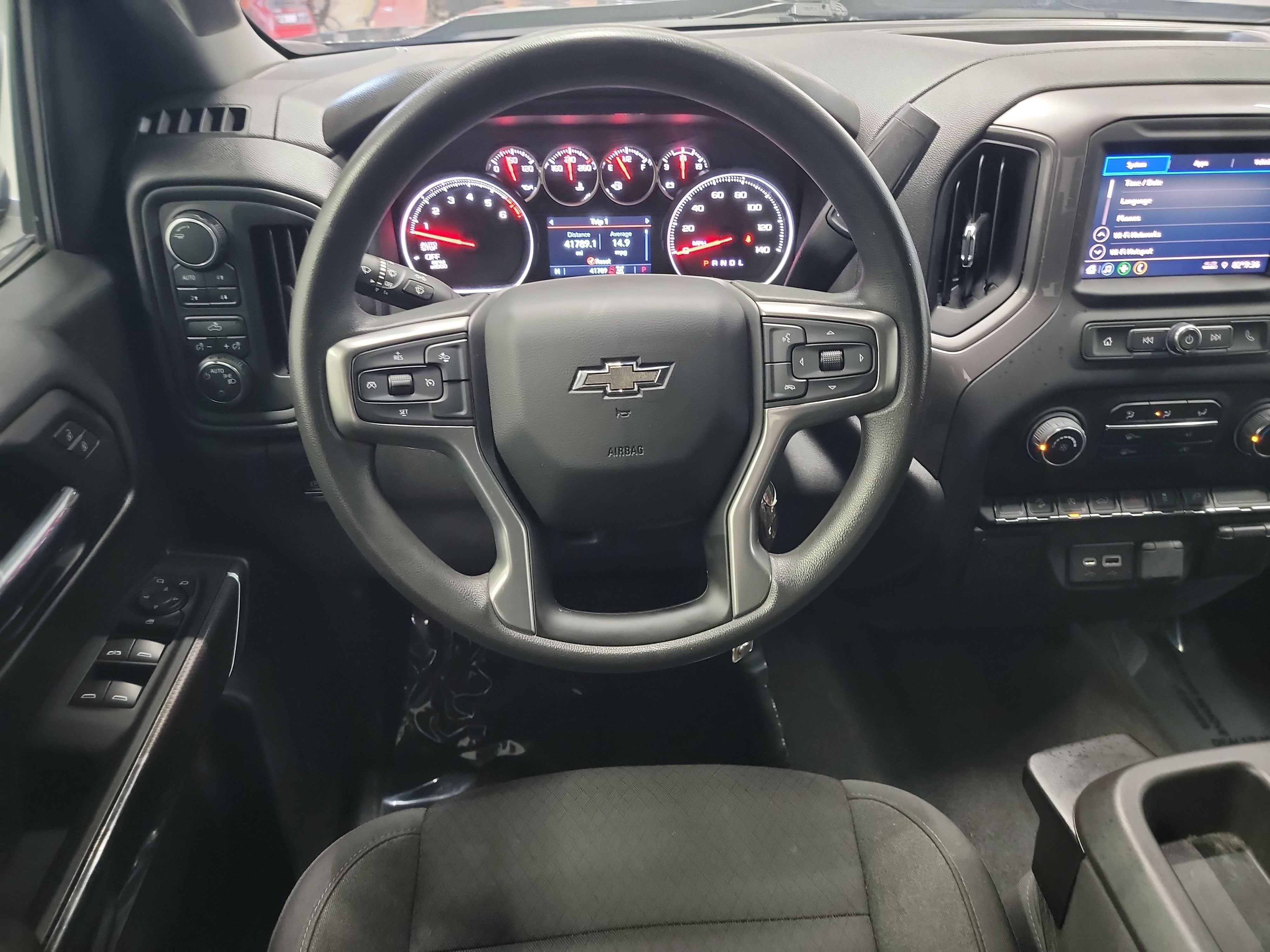 Used 2022 Chevrolet Silverado 1500 Custom Trail Boss w/ Midnight Edition AWD/4WD image 16