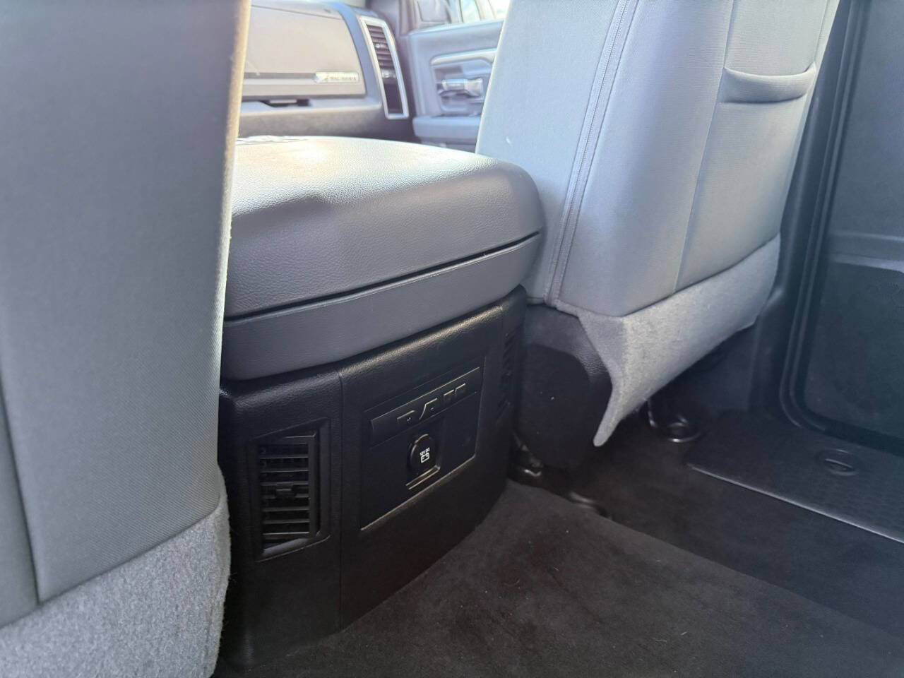 Used 2017 RAM 1500 Big Horn image 31