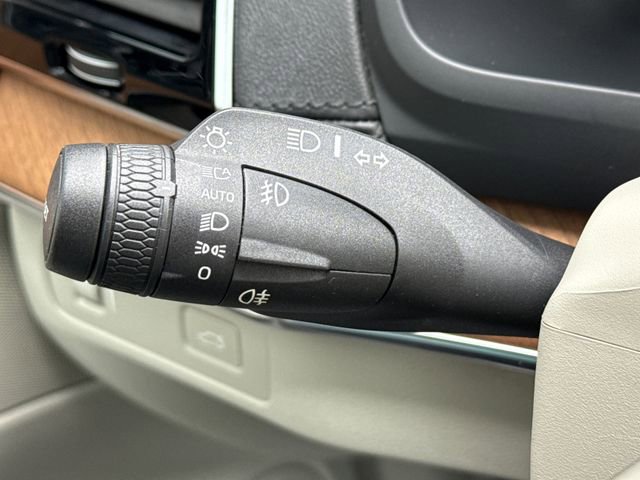 Used 2016 Volvo XC90 T6 Inscription w/ Vision Package image 20