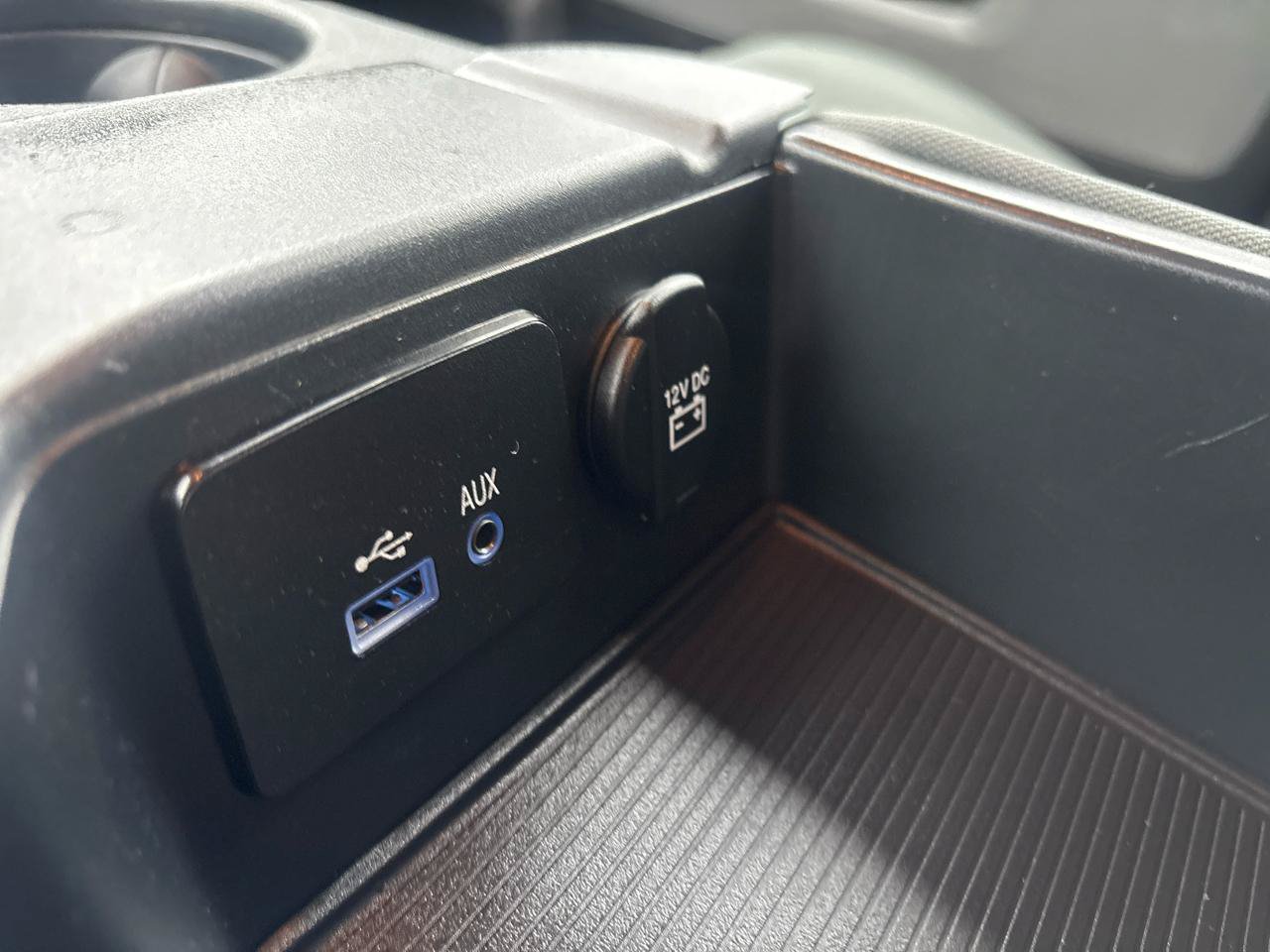 Used 2017 RAM 1500 ST AWD/4WD image 19