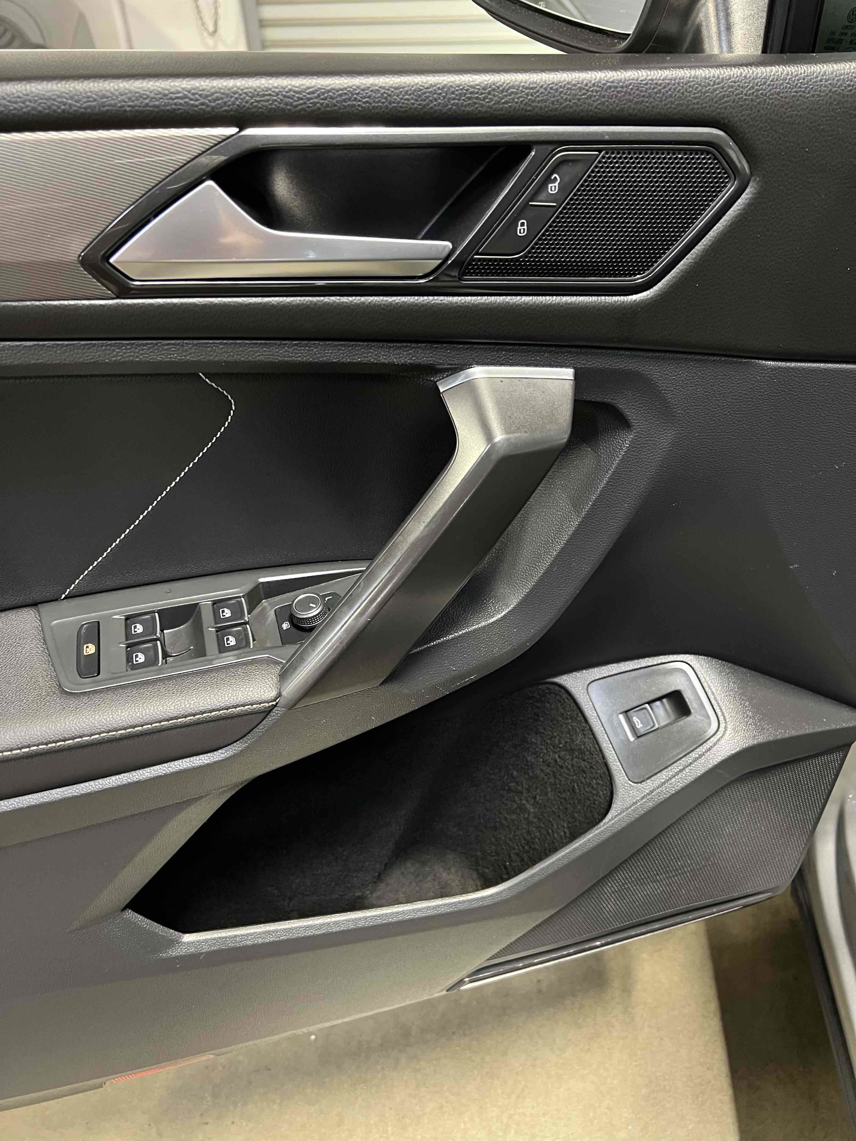 Used 2022 Volkswagen Tiguan SE image 69