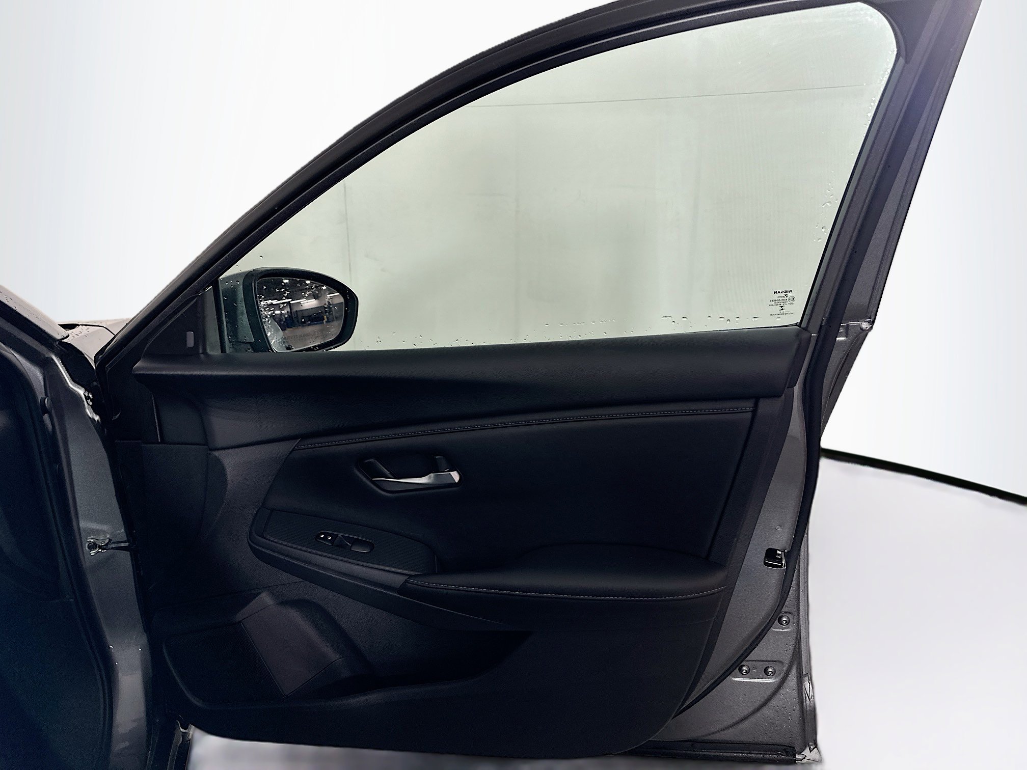 Used 2024 Nissan Sentra SV image 29