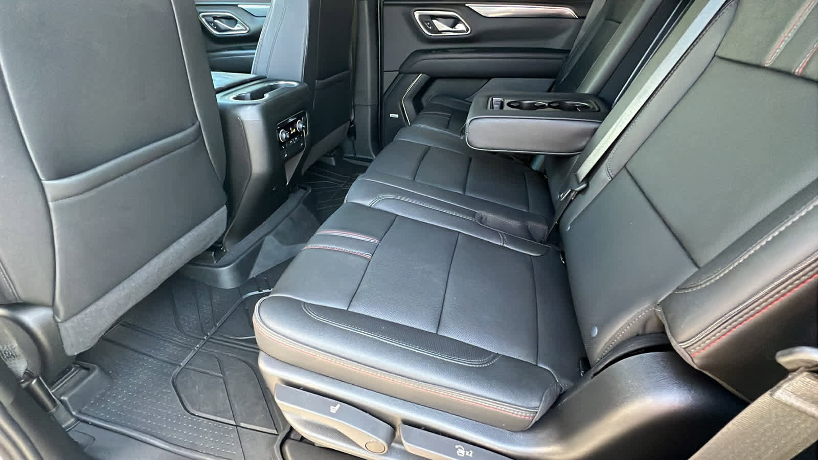 Certified 2022 Chevrolet Tahoe RST w/ Sport Performance Package image 24