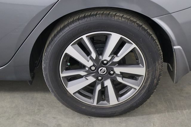 Used 2021 Nissan Versa SV image 38