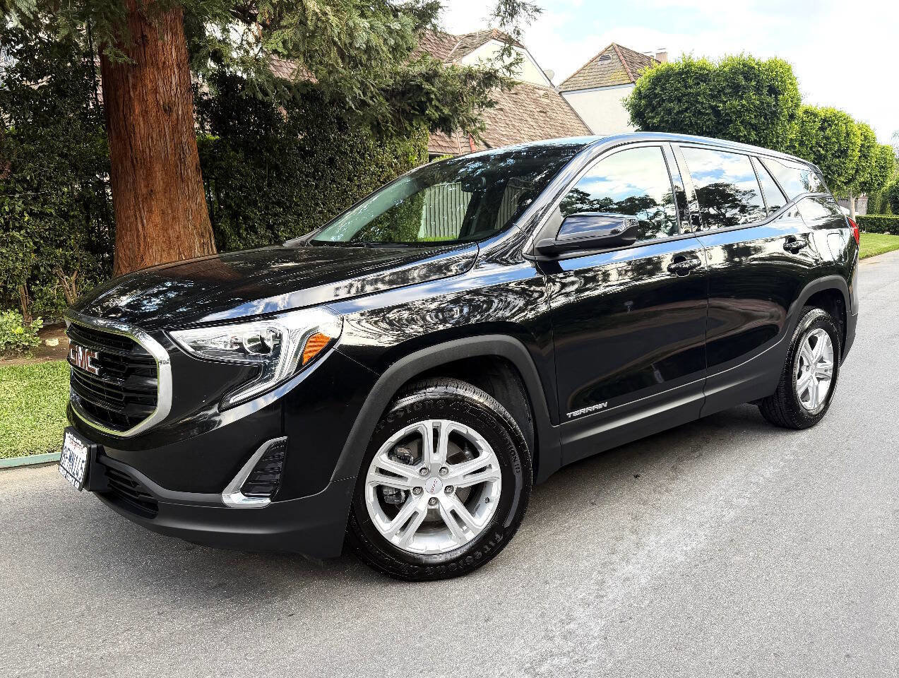 Used 2018 GMC Terrain SLE FWD image 3
