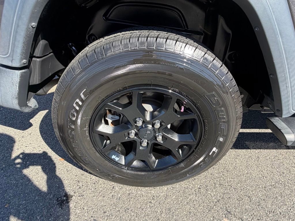 Used 2020 Jeep Wrangler Sport image 13