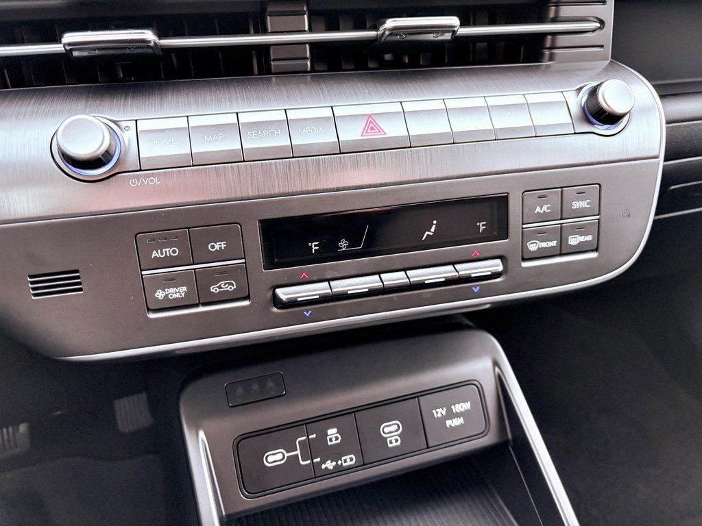 Used 2024 Hyundai Kona SEL image 15