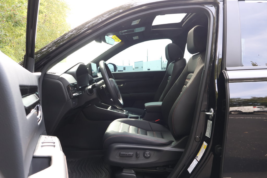 Used 2026 Honda CR-V Sport Touring image 30