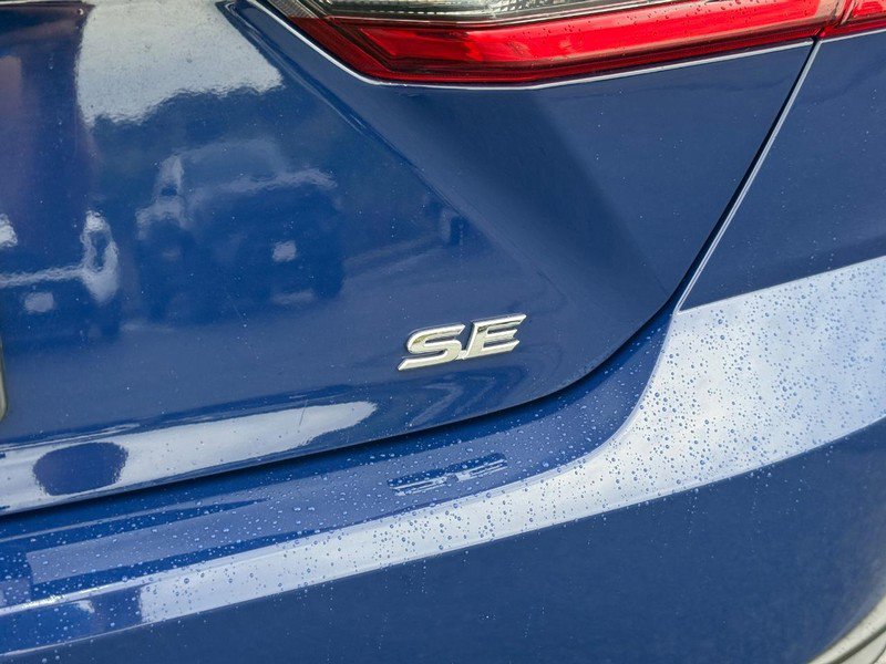 Certified 2025 Toyota Camry SE image 5