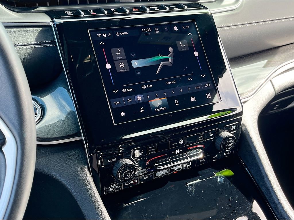 Used 2022 Jeep Grand Cherokee Altitude image 15