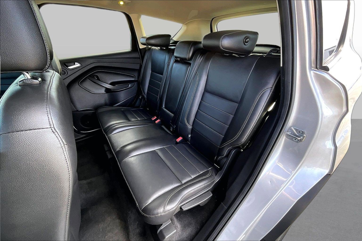 Used 2016 Ford Escape Titanium image 25