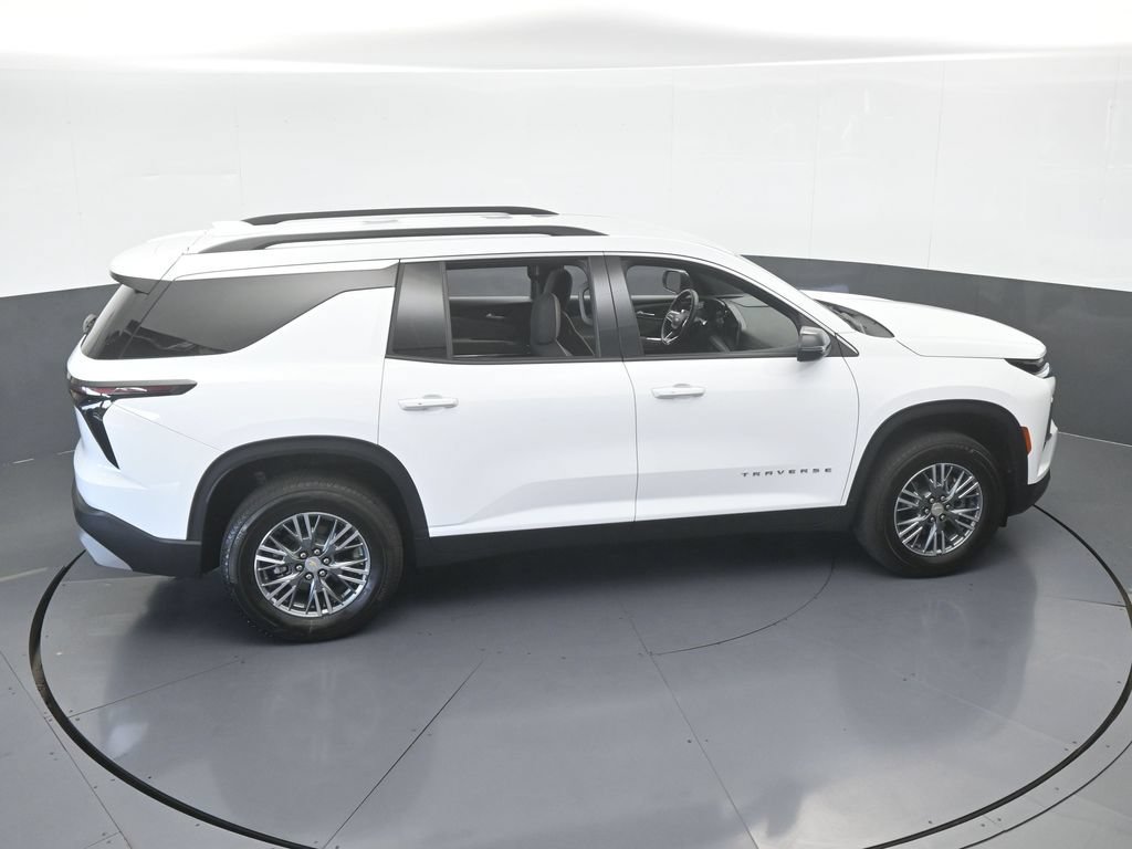 Used 2025 Chevrolet Traverse LT FWD image 52