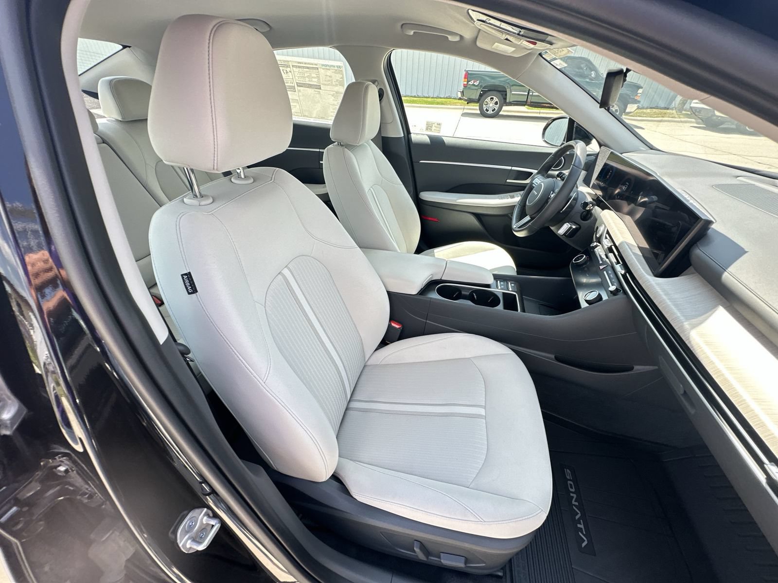 Used 2025 Hyundai Sonata SEL FWD image 26