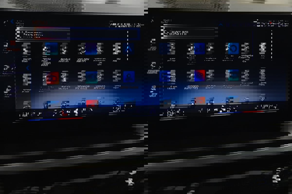 Used 2024 BMW X6 xDrive40i w/ Premium Package image 19