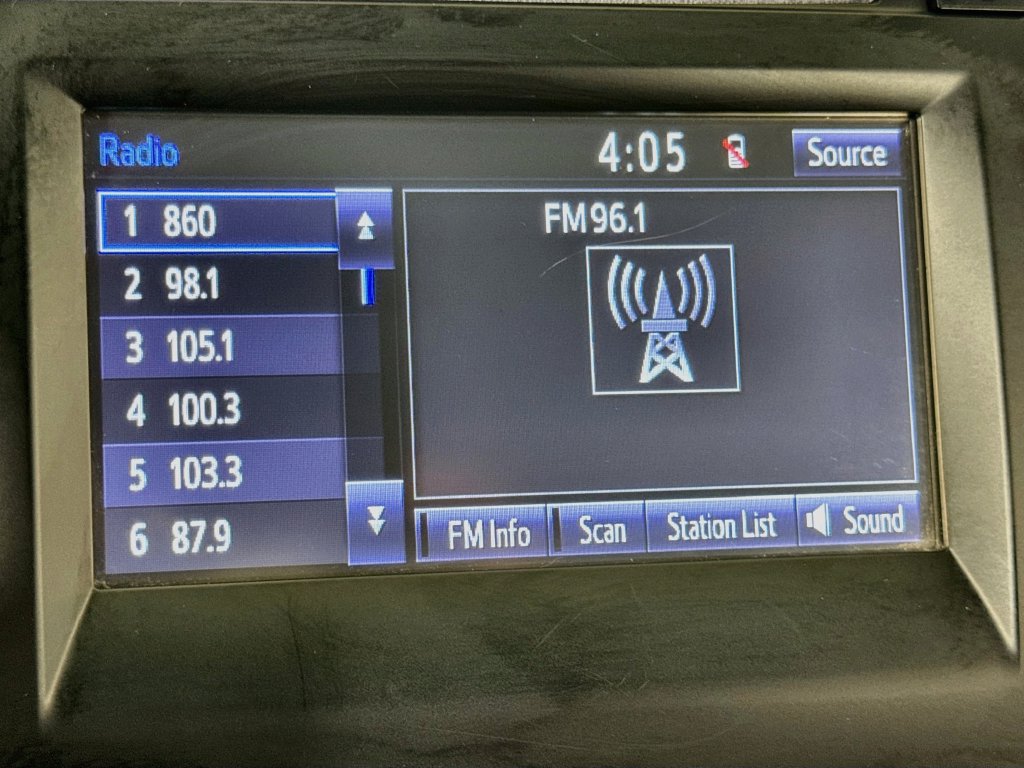 Used 2017 Toyota Camry LE FWD image 28