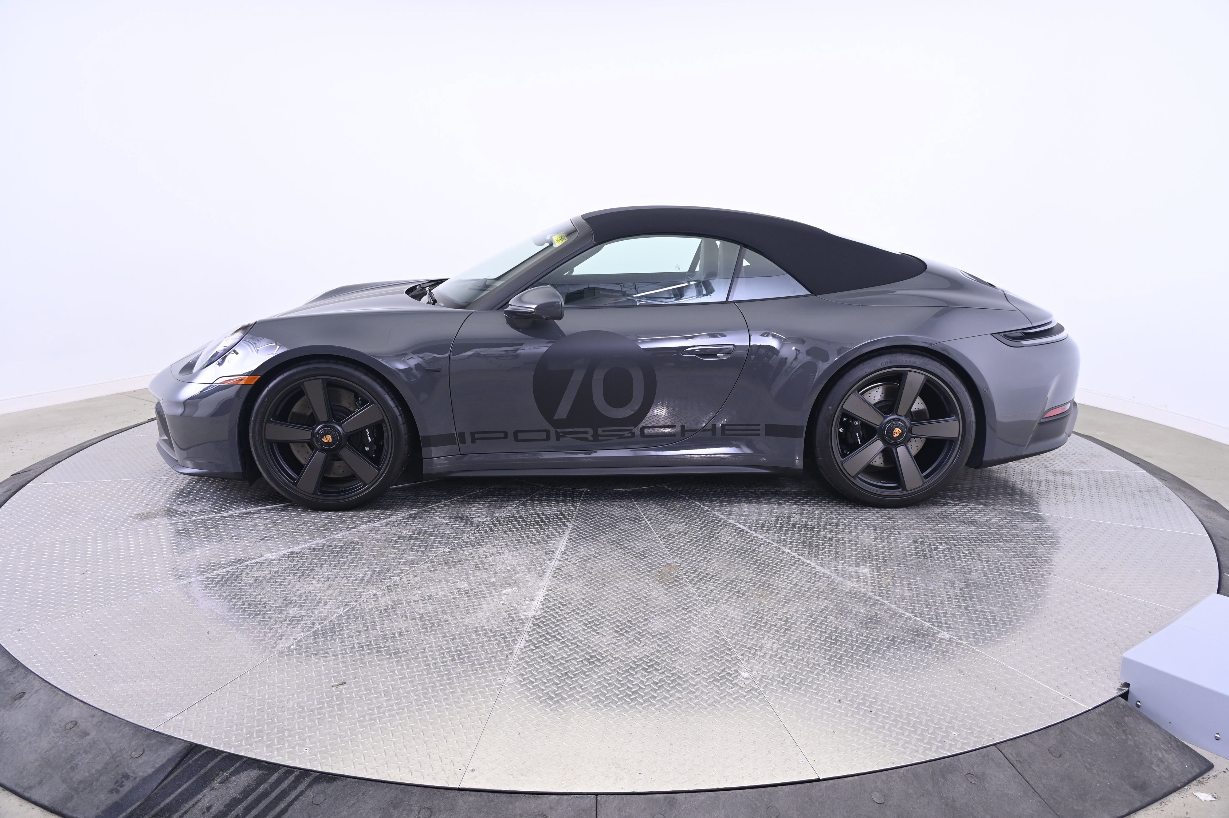 Certified 2026 Porsche 911 GTS image 12