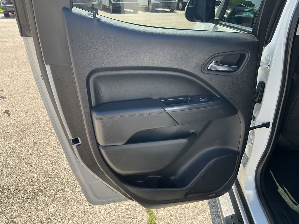 Used 2017 GMC Canyon SLE w/ SLE Convenience Package RWD image 14