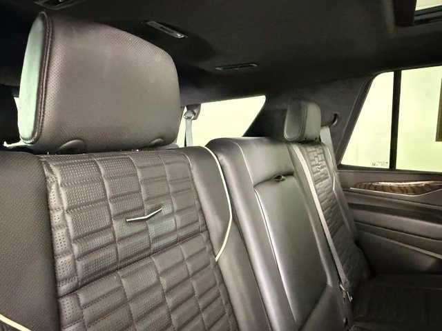 Used 2024 Cadillac Escalade Sport Platinum w/ LPO, ONYX Package AWD/4WD image 23