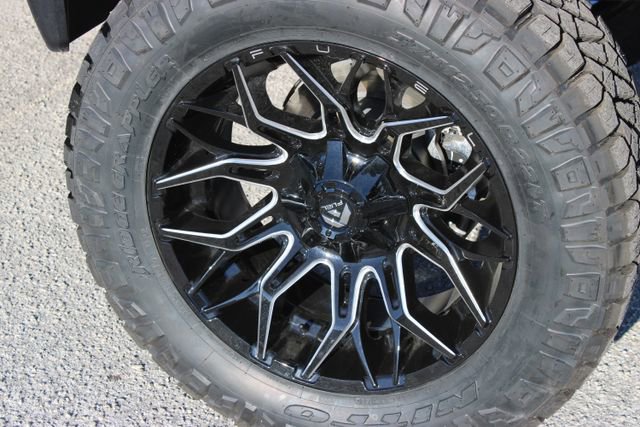 Used 2022 GMC Sierra 2500 Denali w/ Denali Ultimate Package image 17