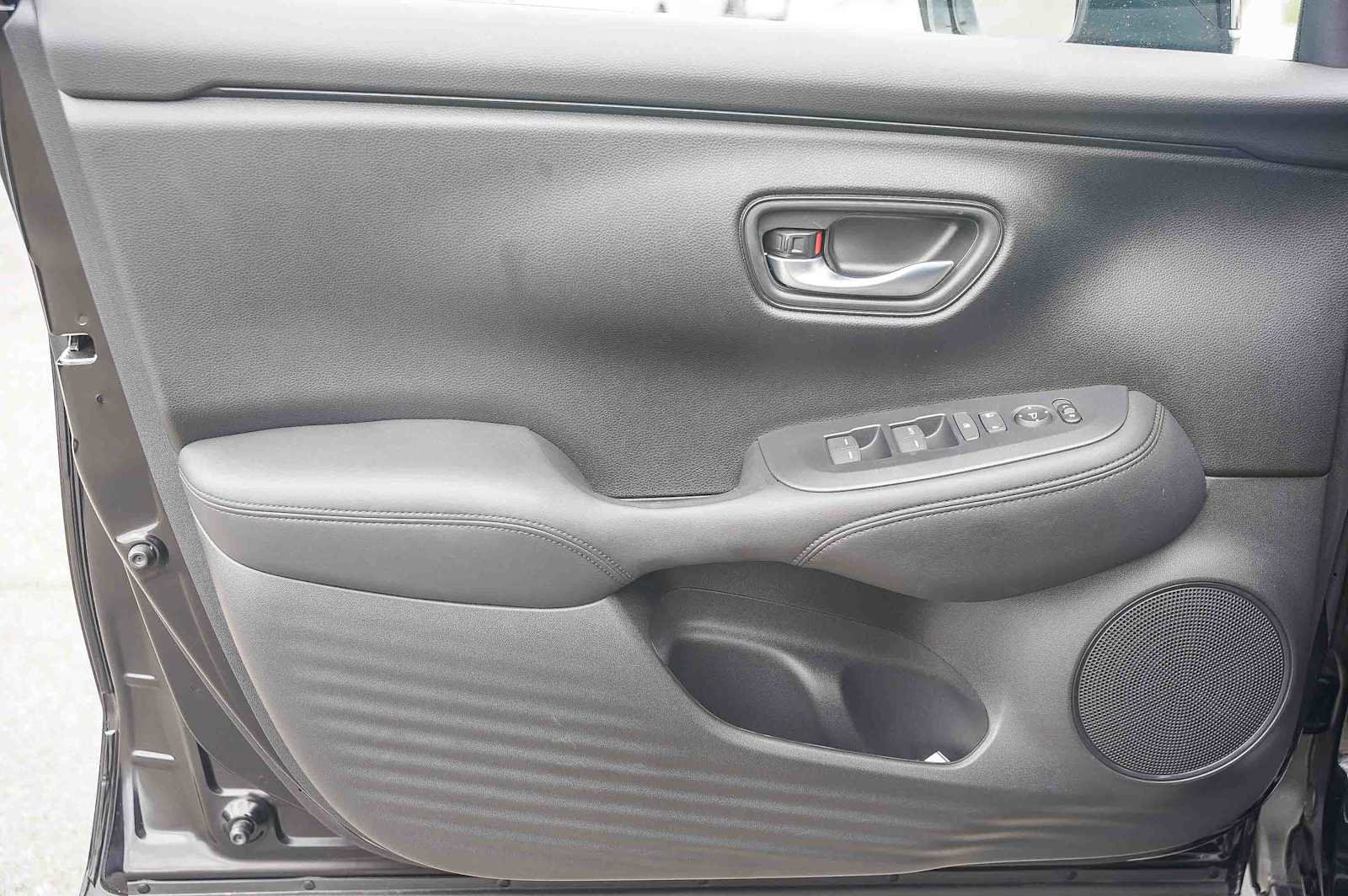 Certified 2025 Honda HR-V LX image 20