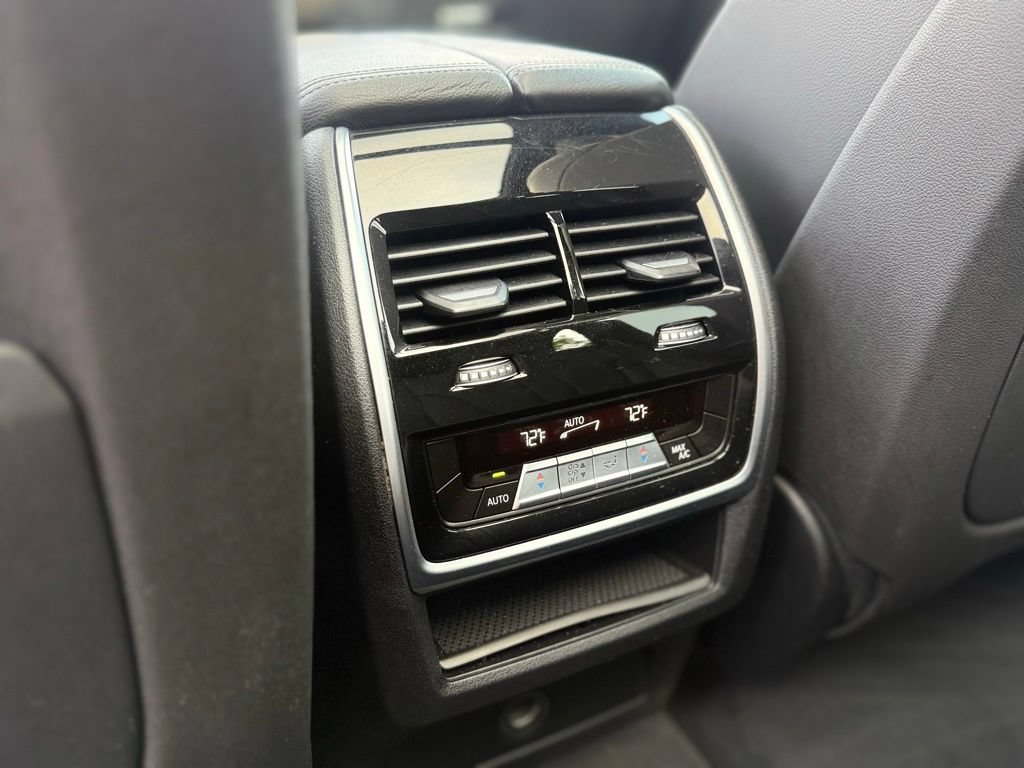 Used 2020 BMW X5 xDrive40i AWD/4WD image 25