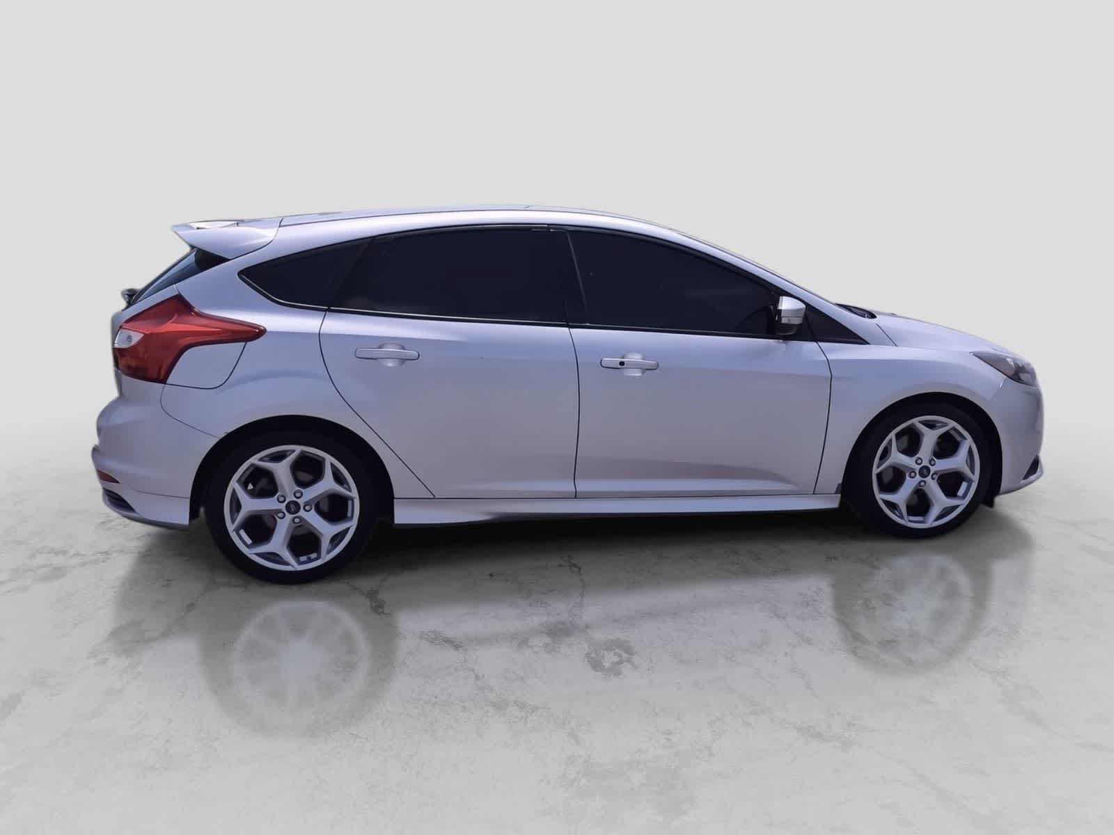 Used 2014 Ford Focus ST FWD image 9