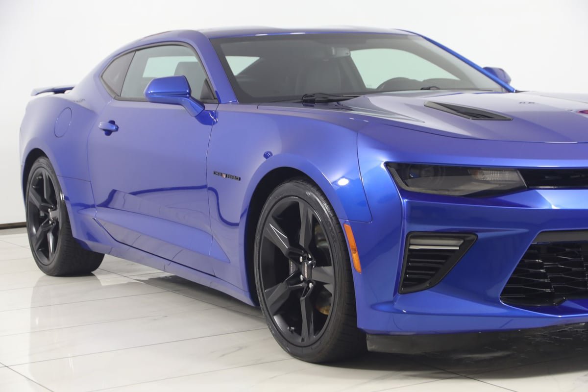 Used 2018 Chevrolet Camaro SS RWD image 51