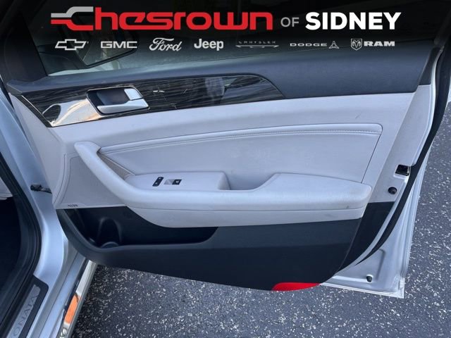Used 2017 Hyundai Sonata Limited w/ Ultimate Package 04 FWD image 24