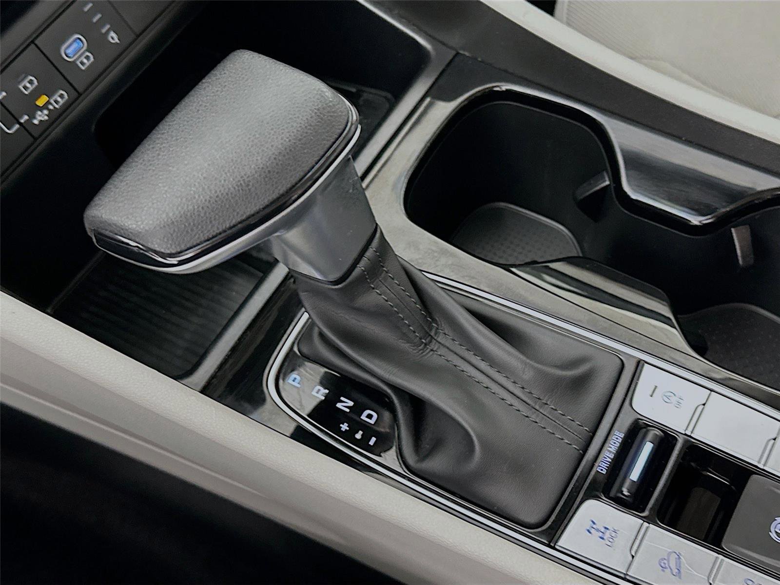 Used 2025 Hyundai Tucson SEL AWD/4WD image 15