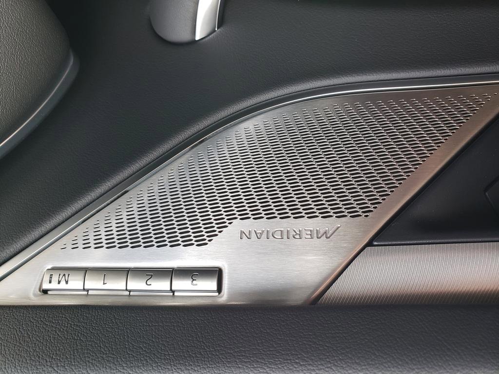 New 2026 Jaguar F-PACE R-Dynamic S image 2
