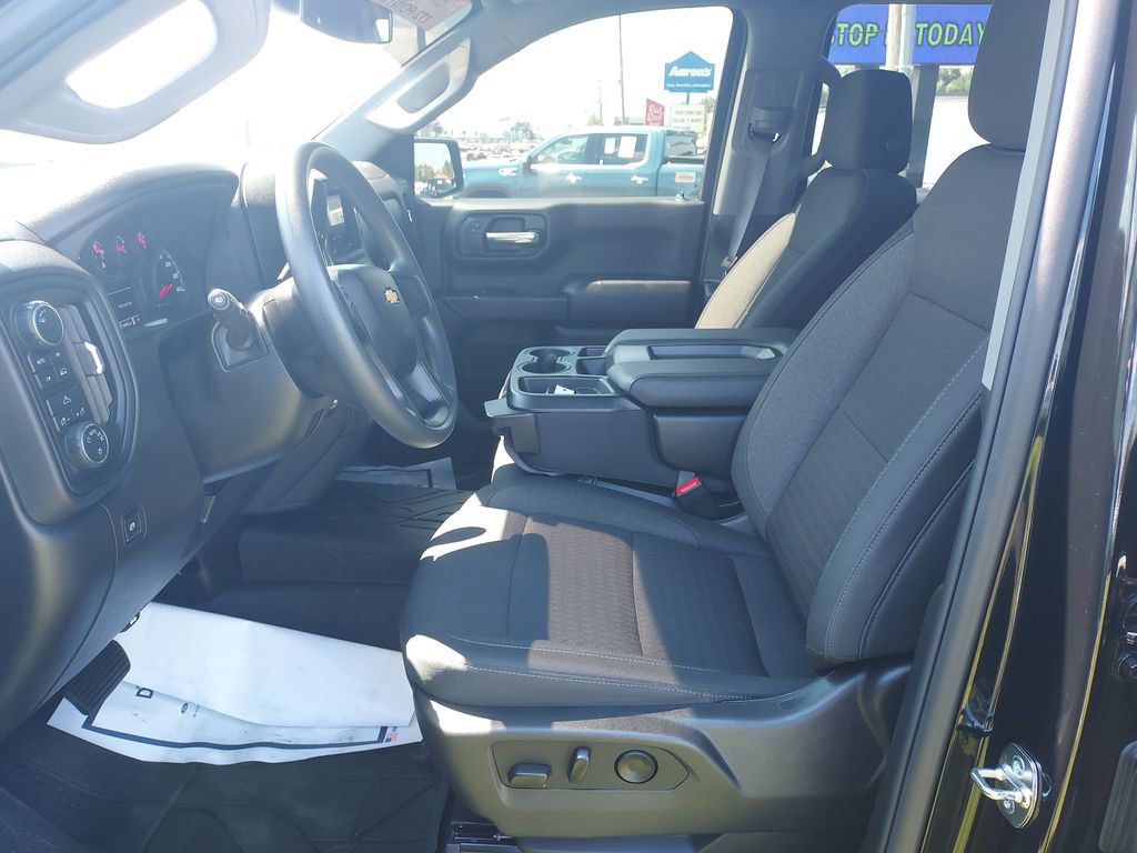 Used 2026 Chevrolet Silverado 1500 Custom AWD/4WD image 13