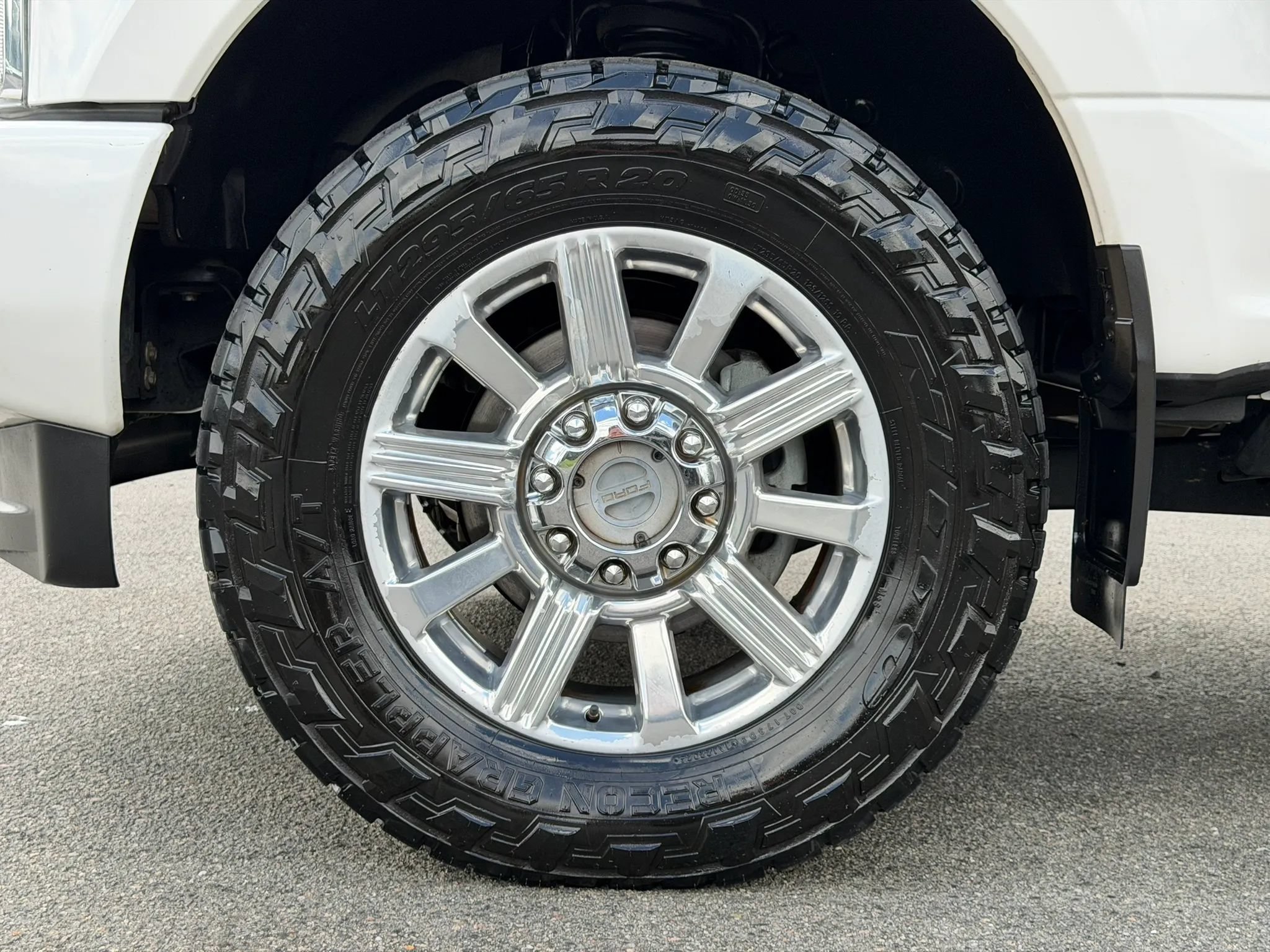 Used 2019 Ford F250 Limited AWD/4WD image 17