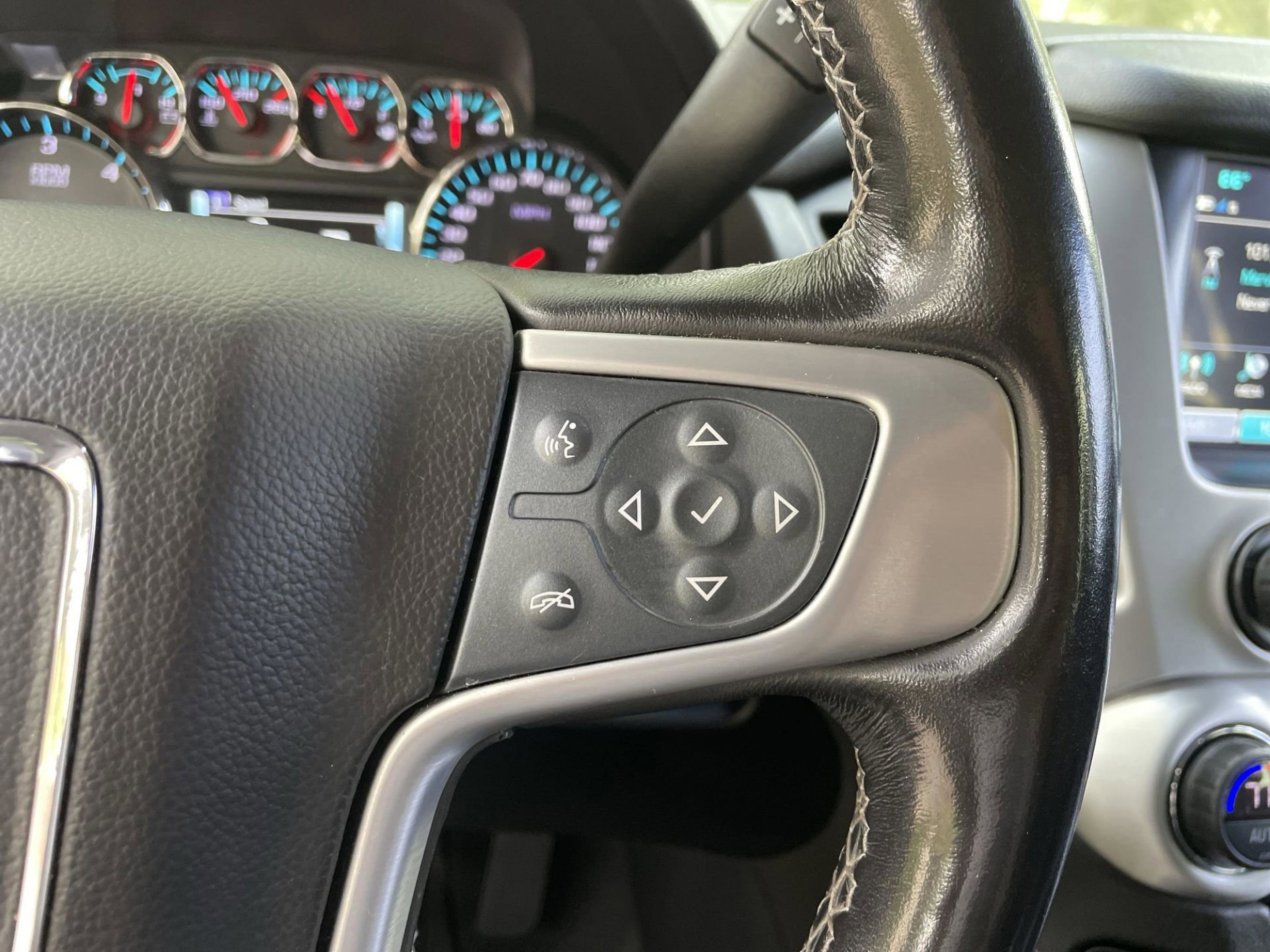 Used 2019 GMC Yukon SLT image 28